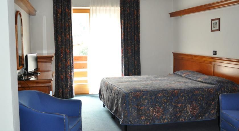 Hotel Tourist Valtournenche Exterior photo